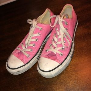 Pink converse